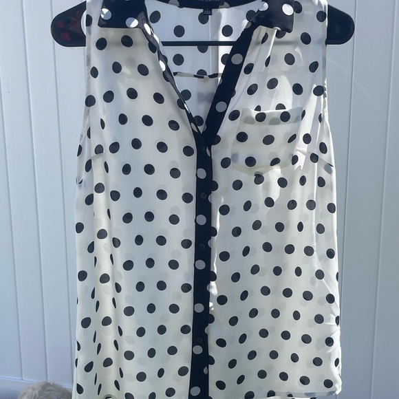 The Limited Polka Dot top in black and white! - Picture 3 of 6